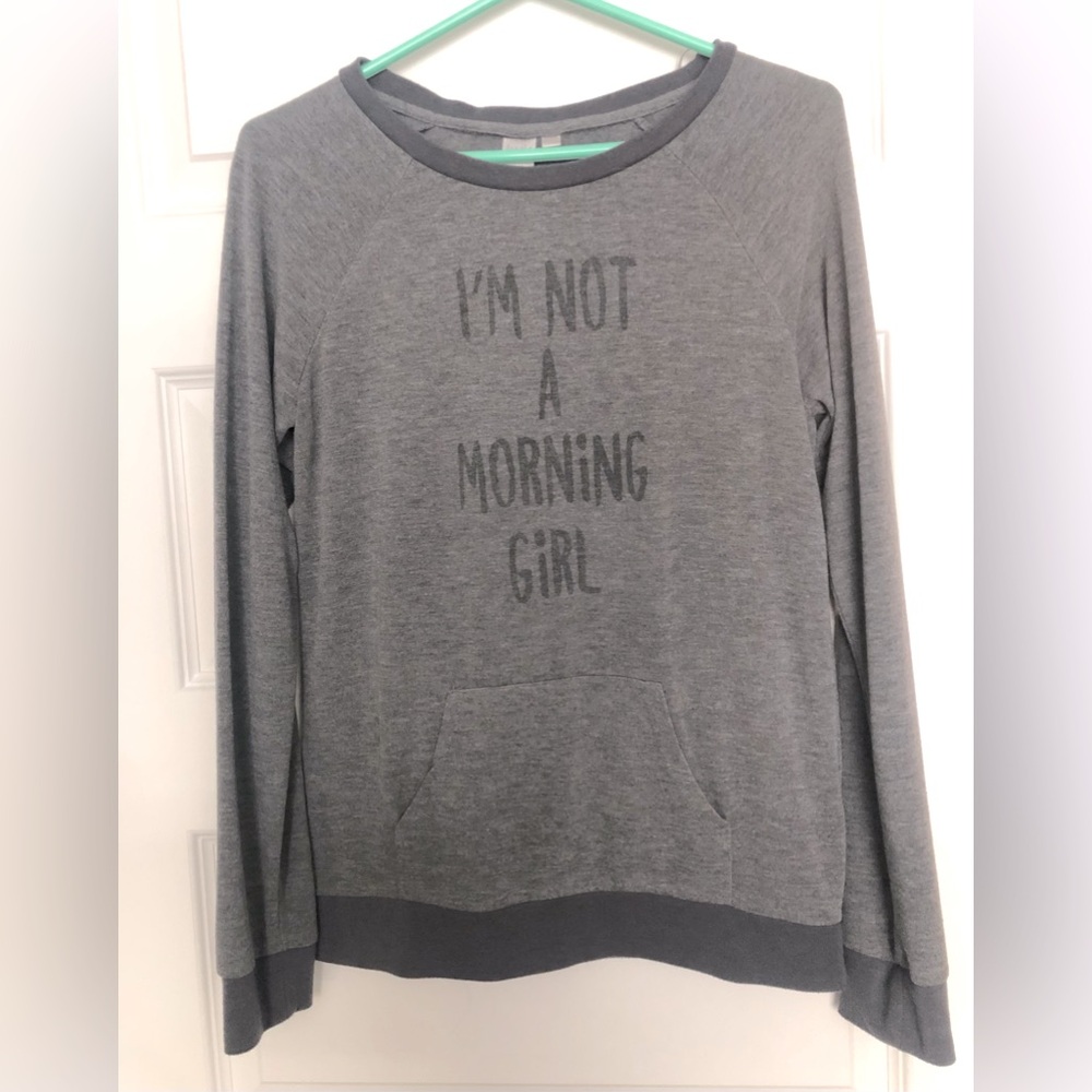 Grey « I’m not a morning girl » long sleeved t-shirt, size M